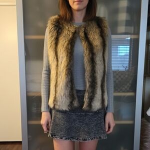 GLAMSIA Faux Fur Vest for Men Or Women Waterproof & Abrasion-resistant